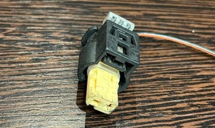 Разъем фишка двигателя M276 Mercedes A0235454826