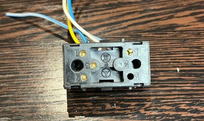 Разъем колодка Mercedes A0215450028