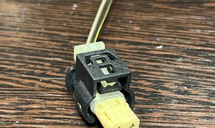 Разъем фишка датчика удара Mercedes A0255456526