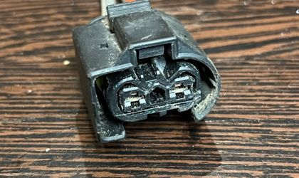 Разъем компрессора подвески Mercedes A1685453628