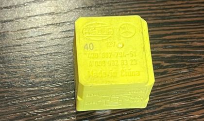 Реле Mercedes A0009828323