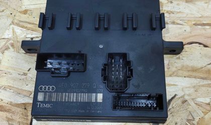 Блок управления BCM Audi A8 D3 рестайлинг 2006