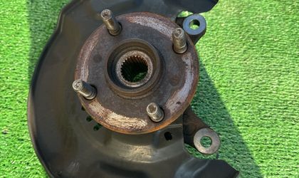 Ступица передняя правая Toyota Belta NCP96