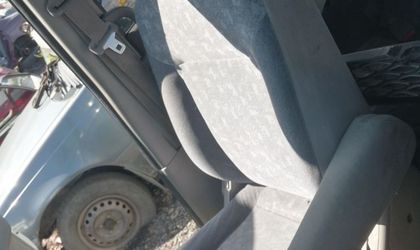 Сидение переднее правое Nissan Serena II (C24)...
