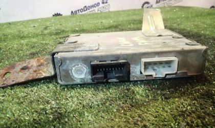 Блок управления АКПП Nissan Sunny N14 1990