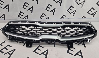 Решетка радиатора Kia Cerato 4 Серебро