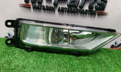 Фара противотуманная правая Volkswagen Tiguan 2 2016-2020