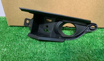 Накладка противотуманной фары левая Mazda CX-5 KF 