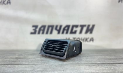 Дефлектор обдува салона  лев.Toyota Corolla Fie...