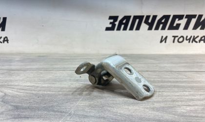 Петли двери задней левой Toyota Corolla Fielder...