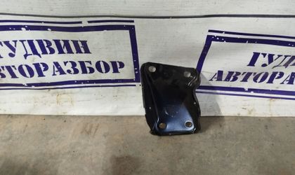 Опора задней балки правая Volkswagen Polo