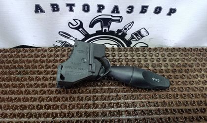 Переключатель поворотников и дворников Ford Foc...