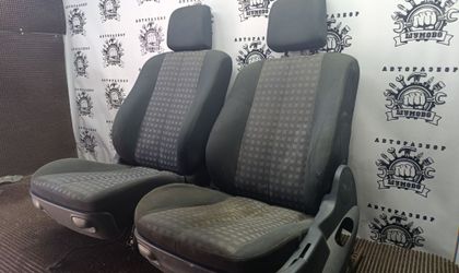 Сидения комплектом Renault Megane, II (2002—200...