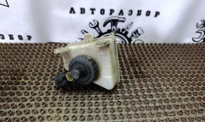Бачок тормозной жидкости Ford Focus, I Рестайли...