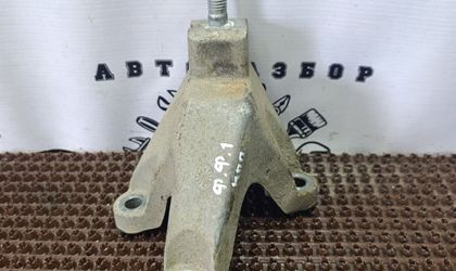 Подушка крепления КПП Ford Focus, I Рестайлинг ...