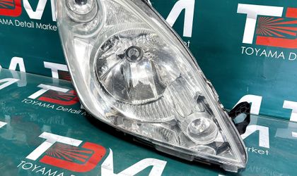 Фара передняя правая Suzuki Splash 